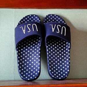 NWOT RAE DUNN USA Slides